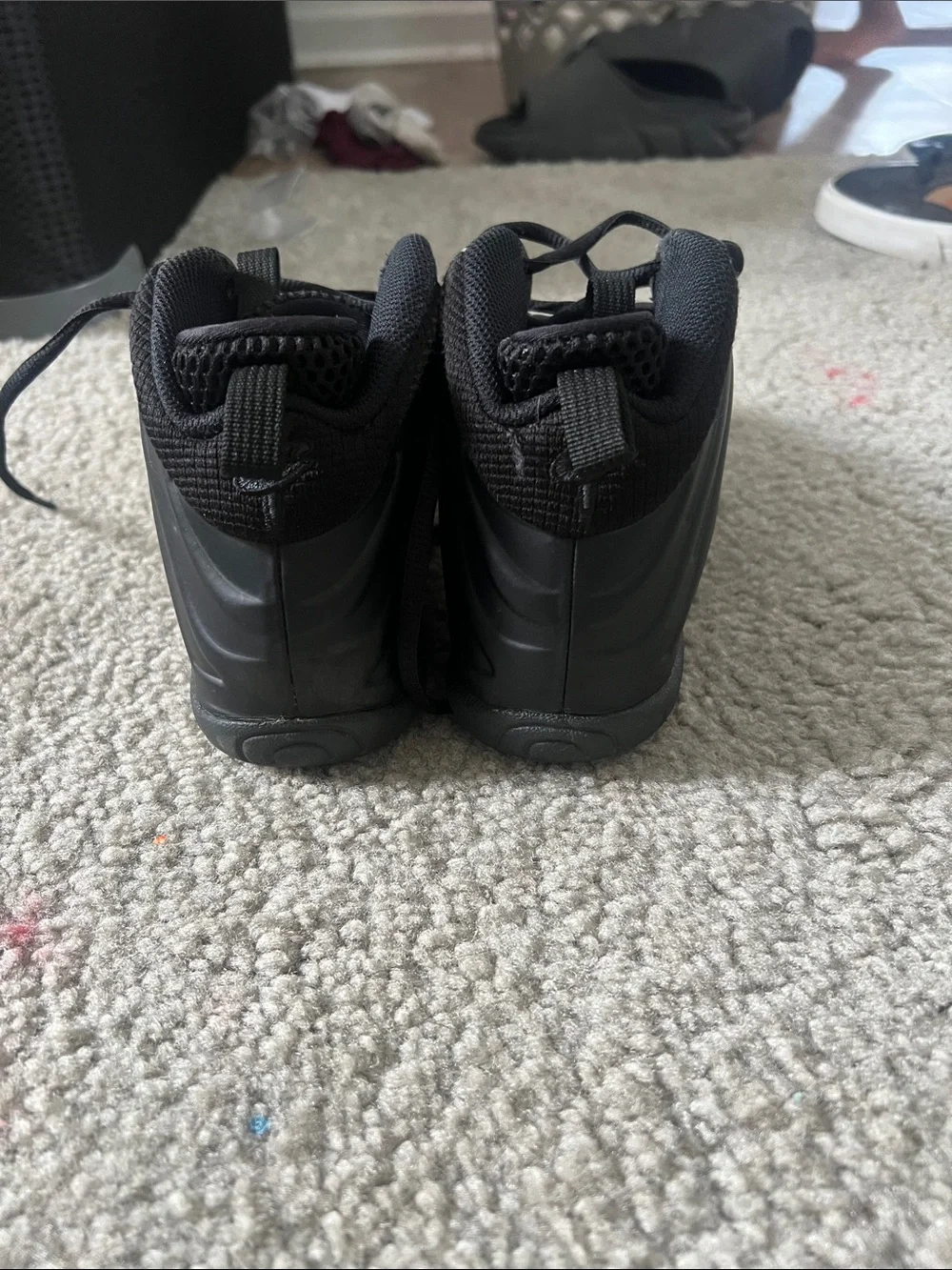 Nike Men's Black Low-Top Sneakers